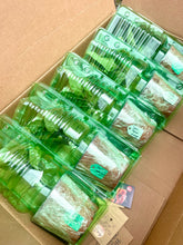Load image into Gallery viewer, Chocolate Primotalii dark super-hot pepper pods grown by Kingtalii Peppers